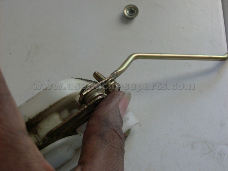2g eclipse door lock assembly installing the bolt in the door handle rod 